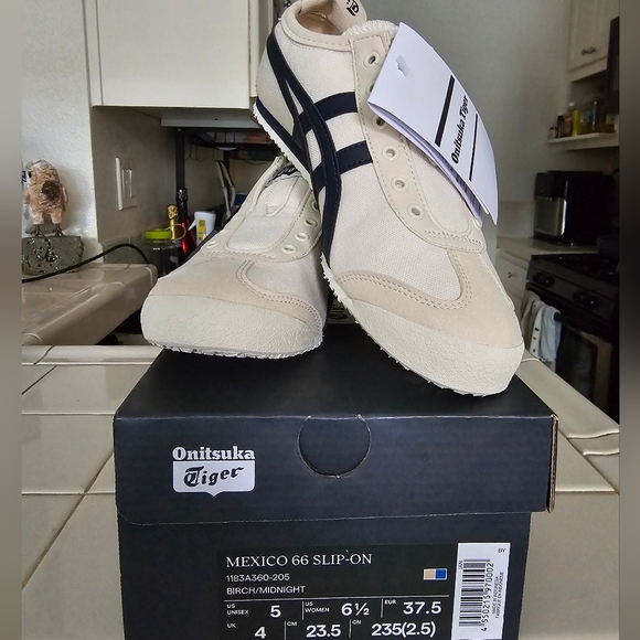NWT Authentic Onitsuka Tiger Mexico 66 Slip-on Birch & Midnight Size 6.5 Women - Picture 7 of 9